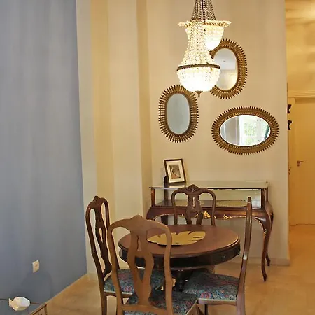La Casa Azul + Bed & Breakfast
